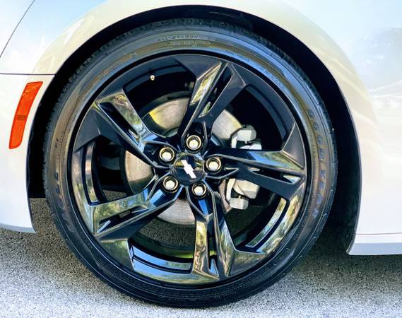 2019 Chevy Camaro ls 2.0l 4 - cars & trucks - by owner - vehicle... for sale in Bensenville, IL – photo 4
