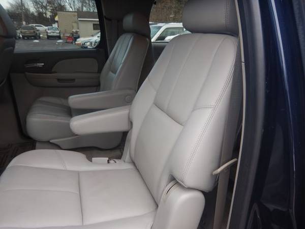2008 Chevrolet Suburban LTZ - A Quality Used Car! - cars & trucks -... for sale in Oakdale, WI – photo 20