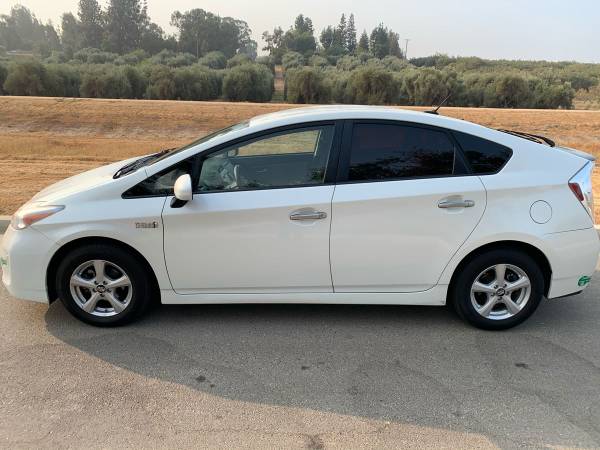 2012 Toyota Prius Plug-in Hybrid 122k *smogged*95MPGe Runs Great !!!... for sale in Madera, CA – photo 10