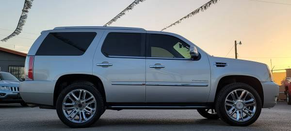 2011 CADILLAC ESCALADE AWD - - by dealer - vehicle for sale in El Paso, TX – photo 4