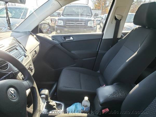 2010 *Volkswagen* *Tiguan* *AWD 4dr Automatic S* Blu - cars & trucks... for sale in Woodbridge, District Of Columbia – photo 9