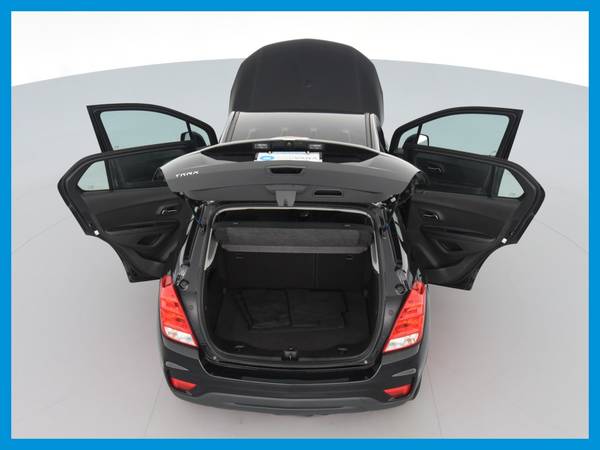 2017 Chevy Chevrolet Trax LS Sport Utility 4D hatchback Black for sale in Atlanta, GA – photo 18