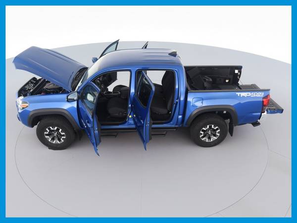 2018 Toyota Tacoma Double Cab TRD Off-Road Pickup 4D 5 ft pickup for sale in Chaska, MN – photo 16