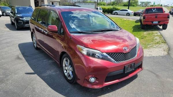 2013 Toyota Sienna SE - - by dealer - vehicle for sale in Georgetown, KY – photo 22