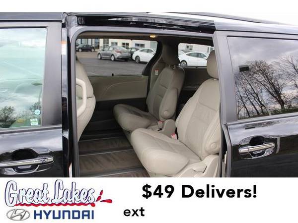 2017 Toyota Sienna mini-van XLE - - by dealer for sale in Streetsboro, OH – photo 13