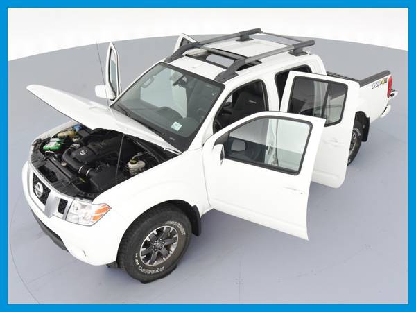 2016 Nissan Frontier Crew Cab PRO-4X Pickup 4D 5 ft pickup White for sale in Holland , MI – photo 15