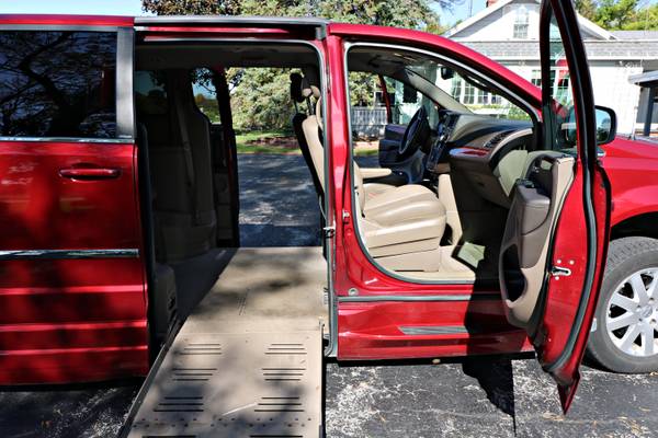 Wheelchair Disability Conversion Van for sale in Freedom, WI – photo 5