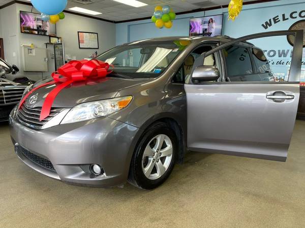 2015 Toyota Sienna 5dr 7-Pass Van LE AAS FWD (Natl) Guaranteed for sale in Inwood, NJ – photo 7