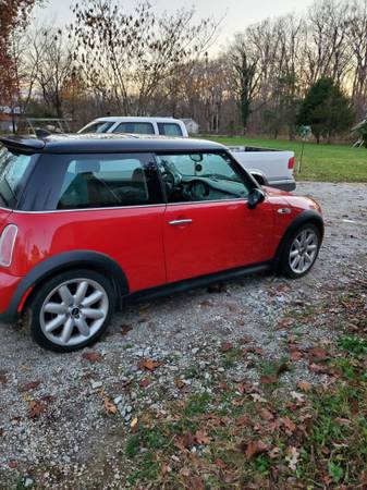 2005 Mini Cooper S - cars & trucks - by owner - vehicle automotive... for sale in Otisco, KY – photo 2