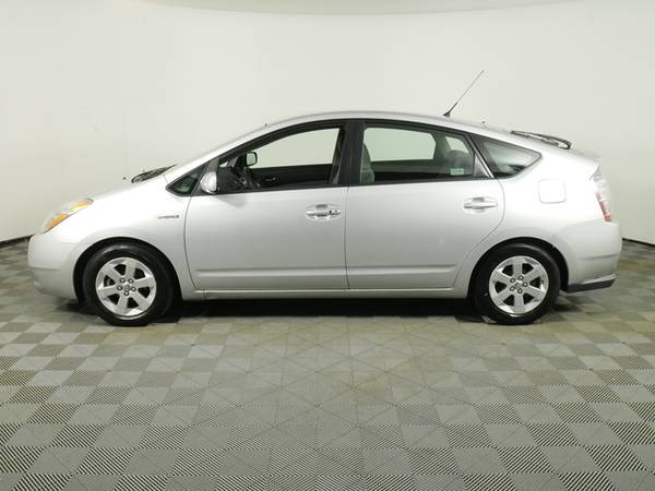 2009 Toyota Prius - cars & trucks - by dealer - vehicle automotive... for sale in Inver Grove Heights, MN – photo 4