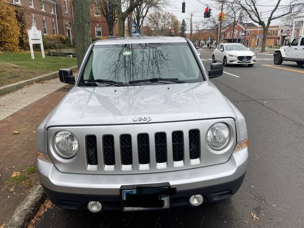 Jeep Patriot 2011 AWD - cars & trucks - by owner - vehicle... for sale in Stratford, CT – photo 2