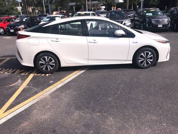 2018 Toyota Prius Prime Premium for sale in Saint James, NY – photo 6