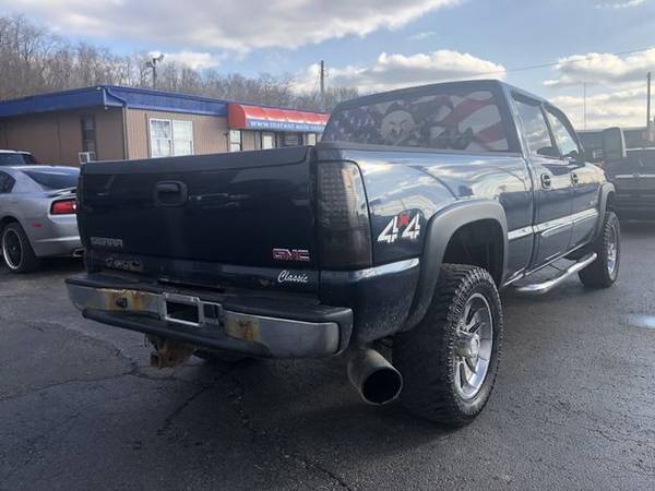 2006 GMC Sierra 2500 HD Crew Cab - In-House Financing Available! We... for sale in Chillicothe, OH – photo 4