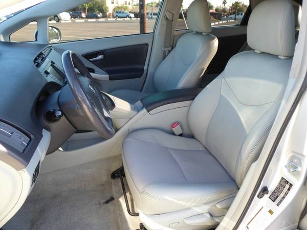 2011 TOYOTA PRIUS 5DR HB IV with Front seat-mounted side airbags -... for sale in Phoenix, AZ – photo 13