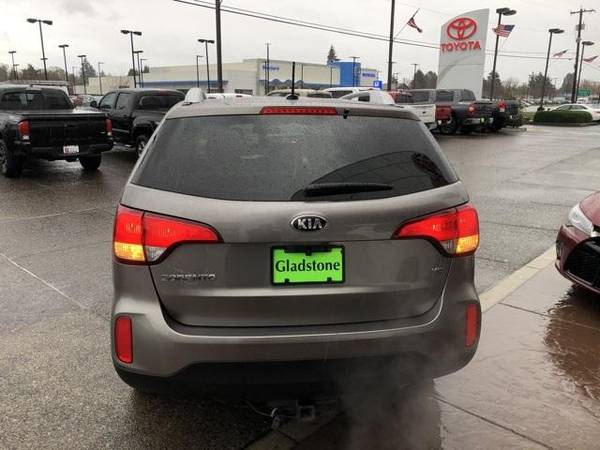 2015 Kia Sorento LX CALL/TEXT - cars & trucks - by dealer - vehicle... for sale in Gladstone, OR – photo 5