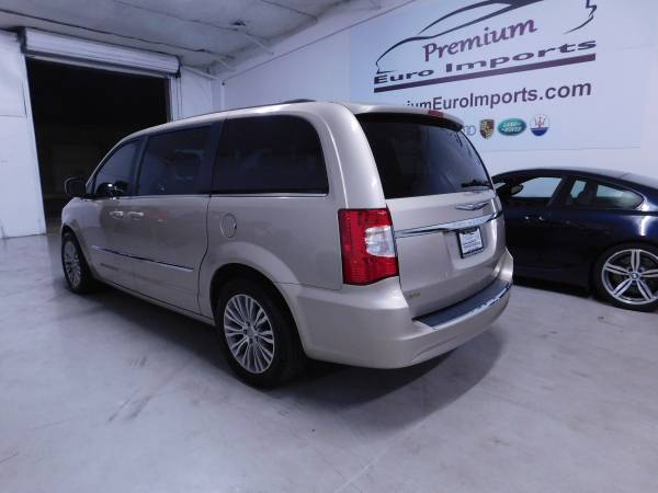 2012 Chrysler Town and Country Touring 4dr Mini Van - NO DEALER FEES! for sale in Orlando, FL – photo 2