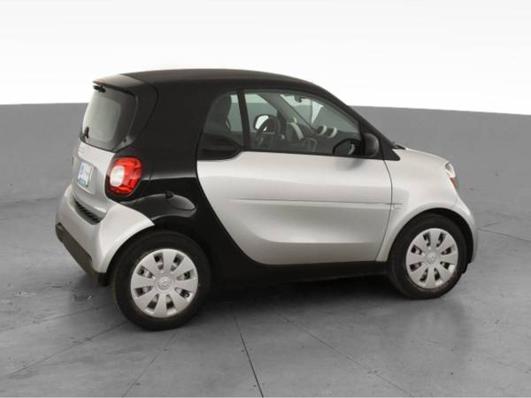 2016 smart fortwo Pure Hatchback Coupe 2D coupe Silver - FINANCE -... for sale in Toledo, OH – photo 12