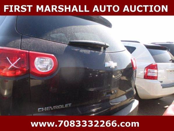 2009 Chevrolet Chevy Traverse LT w/1LT - Auction Pricing - cars & for sale in Harvey, IL – photo 5