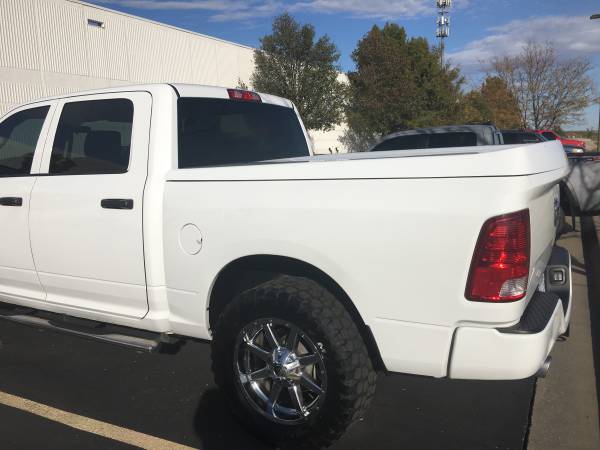 2017 Ram 1500 Crew Cab - cars & trucks - by owner - vehicle... for sale in Lawrence, KS – photo 6