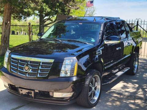 2007 Cadillac Escalade EXT - - by dealer - vehicle for sale in Kansas City, MO – photo 2