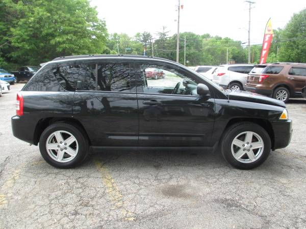 2009 Jeep Compass Sport 4X4 - - by dealer - vehicle for sale in Youngstown, OH – photo 3