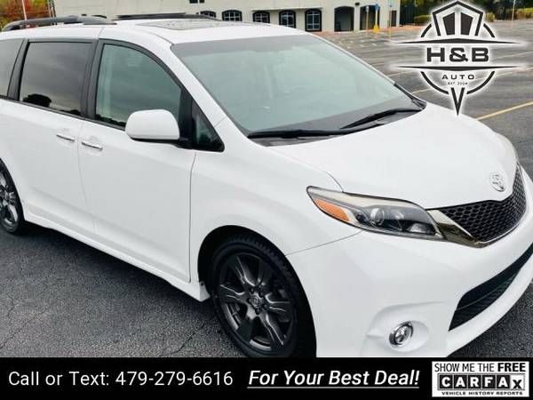 2017 Toyota Sienna SE Premium 8 Passenger 4dr Mini Van van White -... for sale in Fayetteville, AR