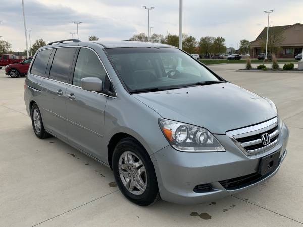 Rare Find 2007 Honda Odyssey with Bruno Valet Plus Signature Seat for sale in Lafayette, IN – photo 4