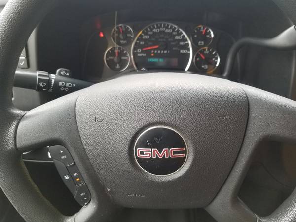 2017 GMC SAVANA G3500 DRW 16 BOX VAN 6 0 LITER VORTEC V8 - cars & for sale in Murfreesboro, TN – photo 10