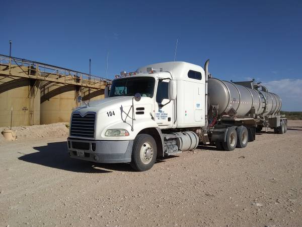 2011 Mack pinnacle for sale - cars & trucks - by owner - vehicle... for sale in Midland, TX – photo 2