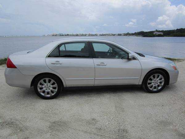 2007 Honda Accord SE 6 Cyl WELL MAINTAINED LOCAL TRADE NICE! for sale in Sarasota, FL – photo 10