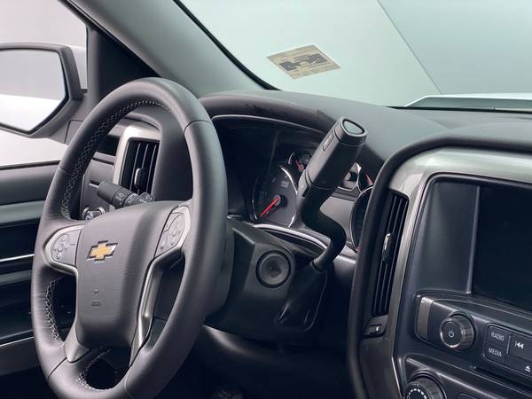 2018 Chevy Chevrolet Silverado 1500 Regular Cab LT Pickup 2D 6 1/2... for sale in Madison, WI – photo 19