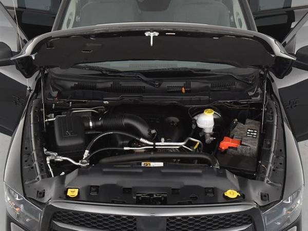2018 Ram 1500 Crew Cab Express Pickup 4D 5 1/2 ft pickup Black - for sale in Memphis, TN – photo 4