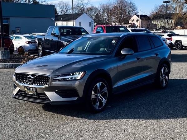 2020 Volvo V60 Cross Country T5 hatchback - - by for sale in Mendon, MA – photo 9