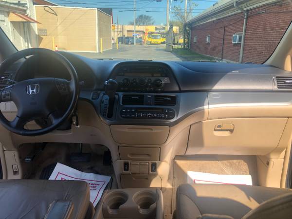 2006 HONDA ODYSSEY - LEATHER SEATS - SUPER CLEAN! - cars & trucks -... for sale in Nashville, KY – photo 15