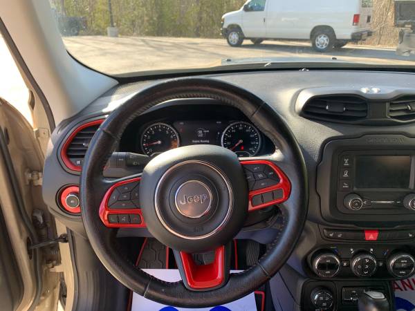 2016 Jeep Renegade Trailhawk - - by dealer - vehicle for sale in Other, VT – photo 11