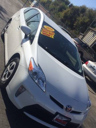 2014 TOYOTA PRIUS ~RUNS AND DRIVES GREAT~COMMUTER MUST HAVE~NAVIGATION for sale in Tracy, CA – photo 5