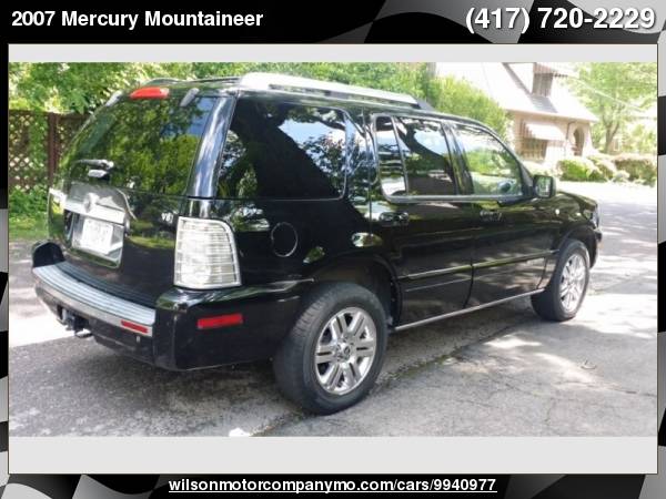 2007 Mercury Mountaineer V8 Premier 3rd row ! with Analog clock for sale in Springfield, MO – photo 6
