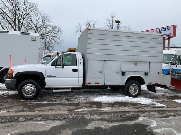 2006 GMC C-3500 ENCLOSED UTILITY SERVICE TRUCK READY F - cars & for sale in Massapequa, CT – photo 2