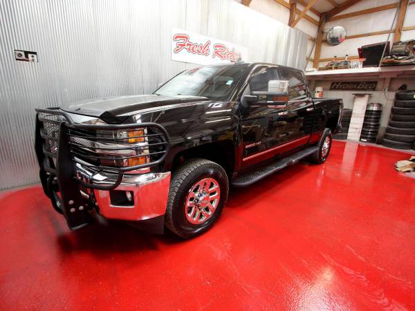 2015 Chevrolet Chevy Silverado 2500HD Built After Aug 14 4WD Crew... for sale in Evans, CO – photo 2
