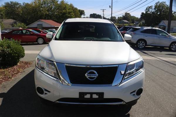 2015 NISSAN PATHFINDER, CLEAN TITLE, 2 OWNERS, 4X4, 3RD ROW, LOW... for sale in Graham, NC – photo 2
