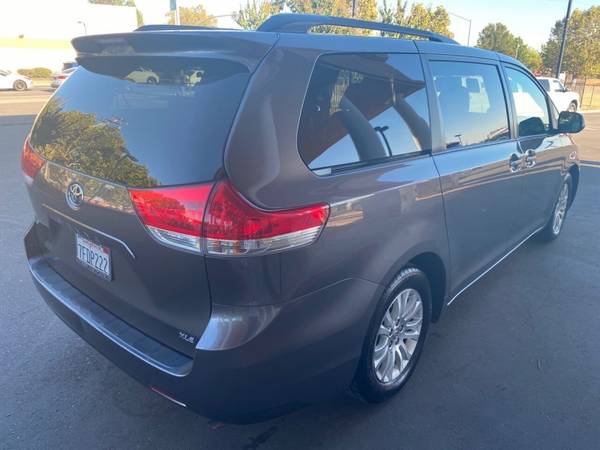 2014 Toyota Sienna XLE 7 Passenger Auto Access Seat 4dr Mini Van -... for sale in Sacramento , CA – photo 5