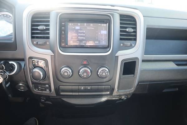 2017 Ram 1500 4x4 4WD Truck Dodge Tradesman Crew Cab for sale in Bend, OR – photo 23