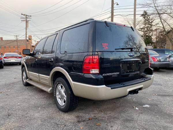 2005 Ford Expedition Eddie Bauer 5 4L V8 - - by dealer for sale in Cleveland, OH – photo 3