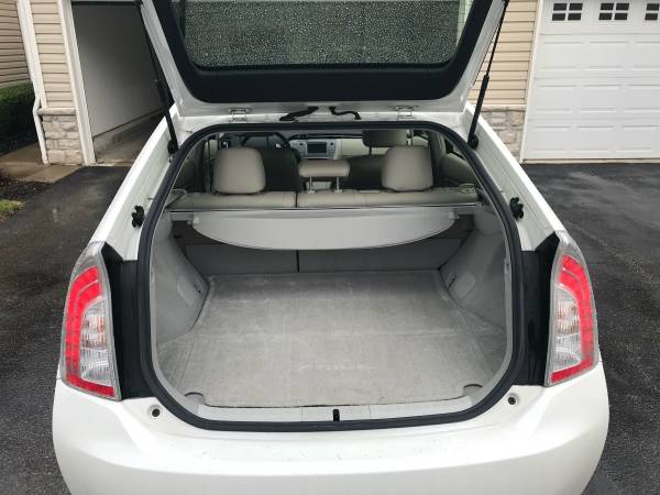 2012 Toyota Prius 60K Miles Navigation+Leather Seats+Back up camera... for sale in Columbus, OH – photo 4