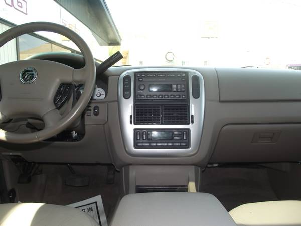 2004 Mercury Mountaineer 4x4 V8 3rdRow Sunroof Htd Leather Great for sale in Des Moines, IA – photo 11