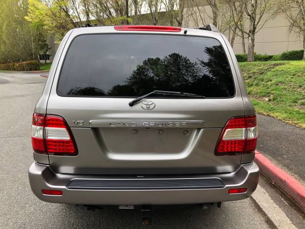 2006 Toyota Land Cruiser 4WD - Navigation, Third Row, Clean title for sale in Kirkland, WA – photo 6