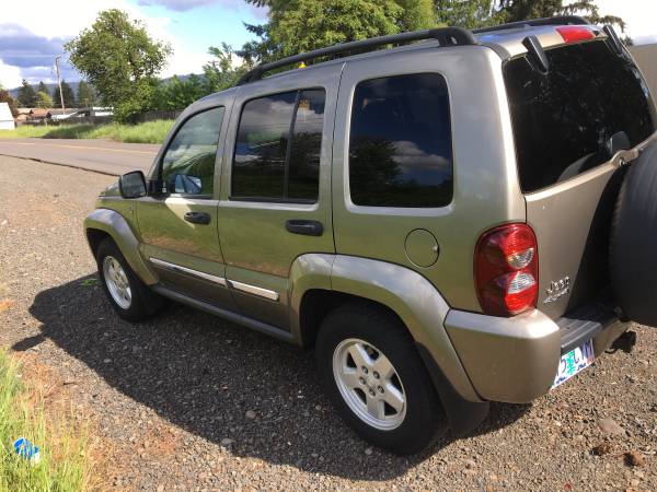 2006 Jeep Liberty for sale in Springfield, OR – photo 2