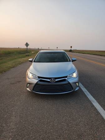 2017 Toyota Camry XLE - cars & trucks - by owner - vehicle... for sale in Plains, KS – photo 2