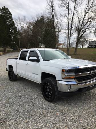 2016 Chevy Silverado 1500 Crew Cab 4x4! for sale in Leitchfield, KY – photo 2