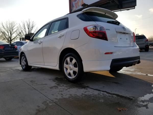 2010 Toyota Matrix S - cars & trucks - by dealer - vehicle... for sale in Champaign, IL – photo 3